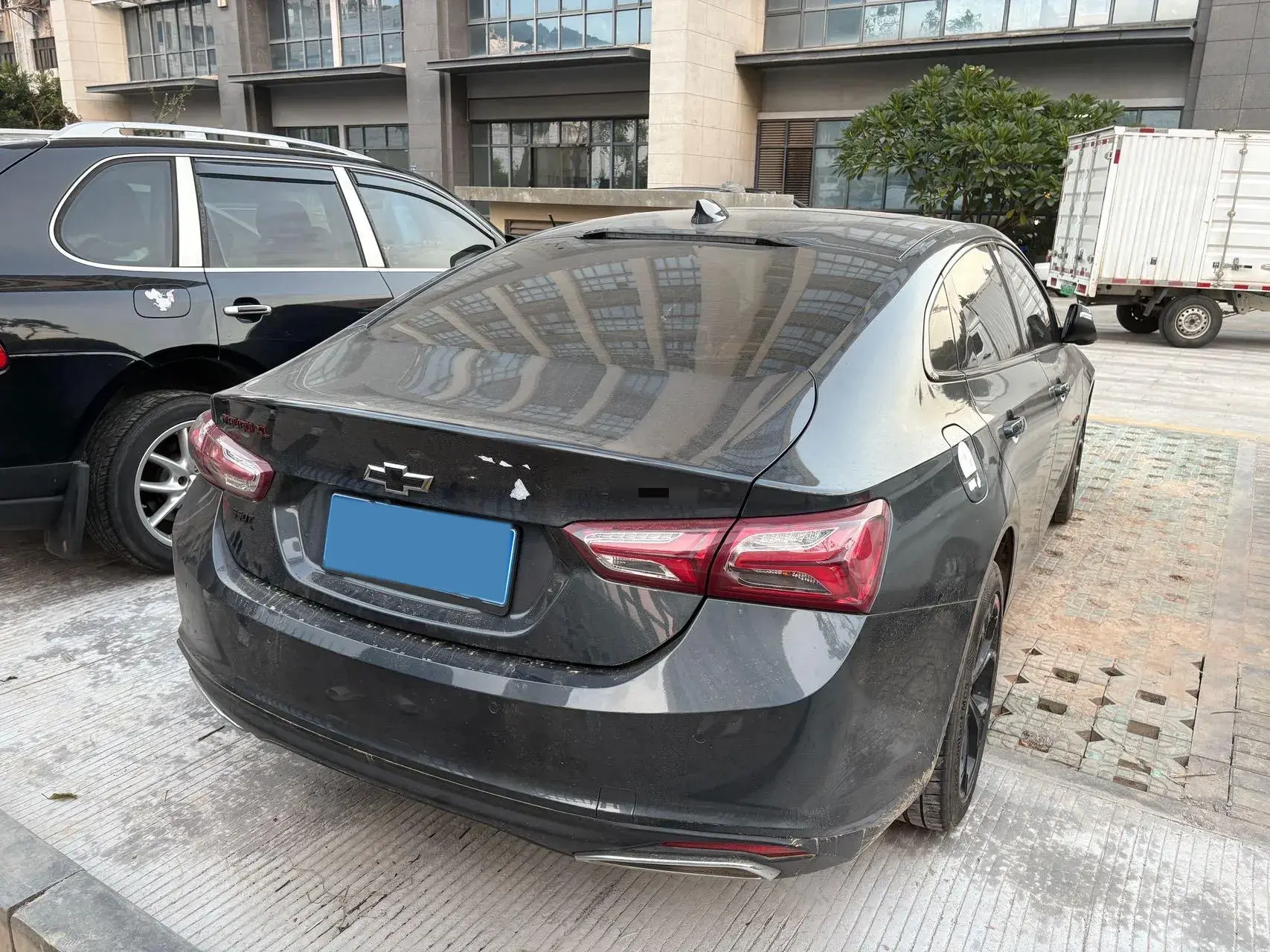 2021 CHEVROLET MALIBU thumbnail 3