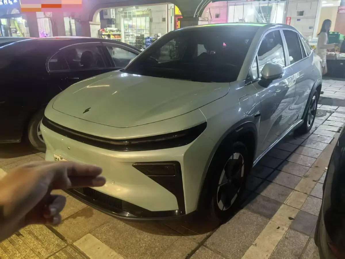 2023 Livan 7 BEV 68.03KWH