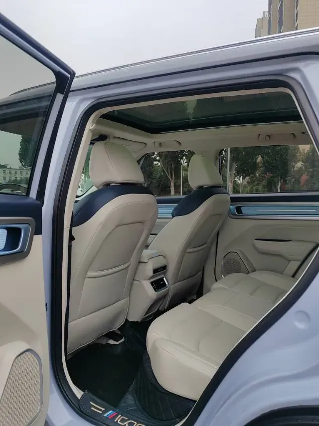 2023 Geely ICON 1.5T 181HP L4 7DCT,autocango,china used car exporter,china ev exporter,chinese used car exporter,chinese used ev exporter