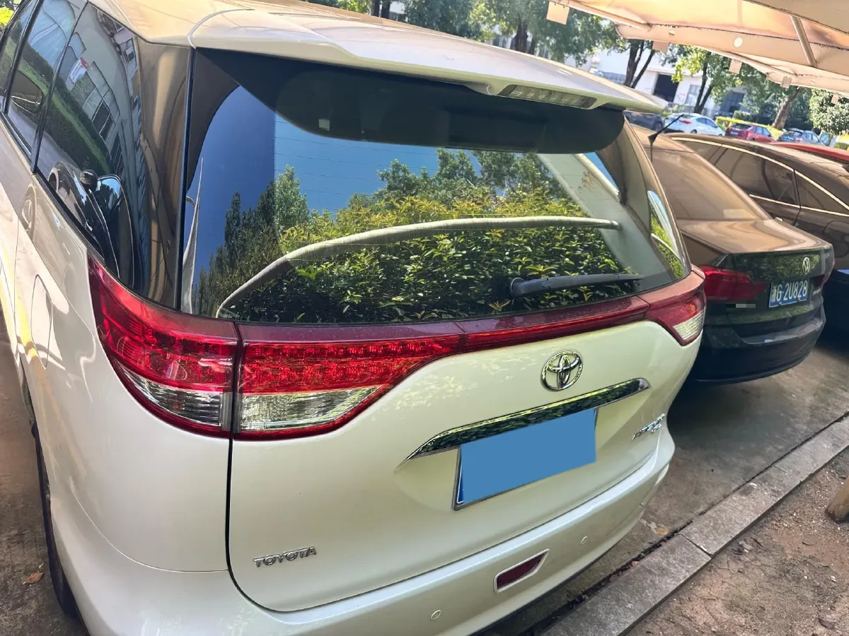 2012 Toyota Previa 2.4L 170HP L4 CVT,autocango,china used car exporter,china ev exporter,chinese used car exporter,chinese used ev exporter