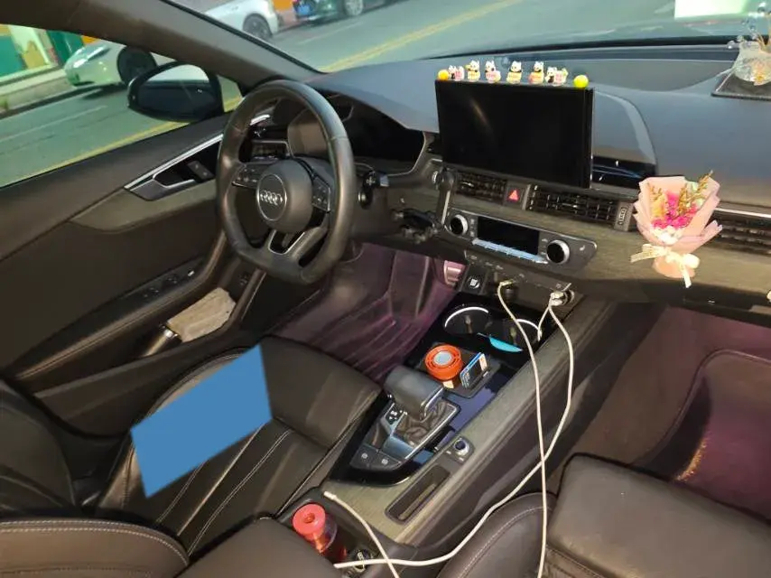 2023 AUDI A4L thumbnail 4