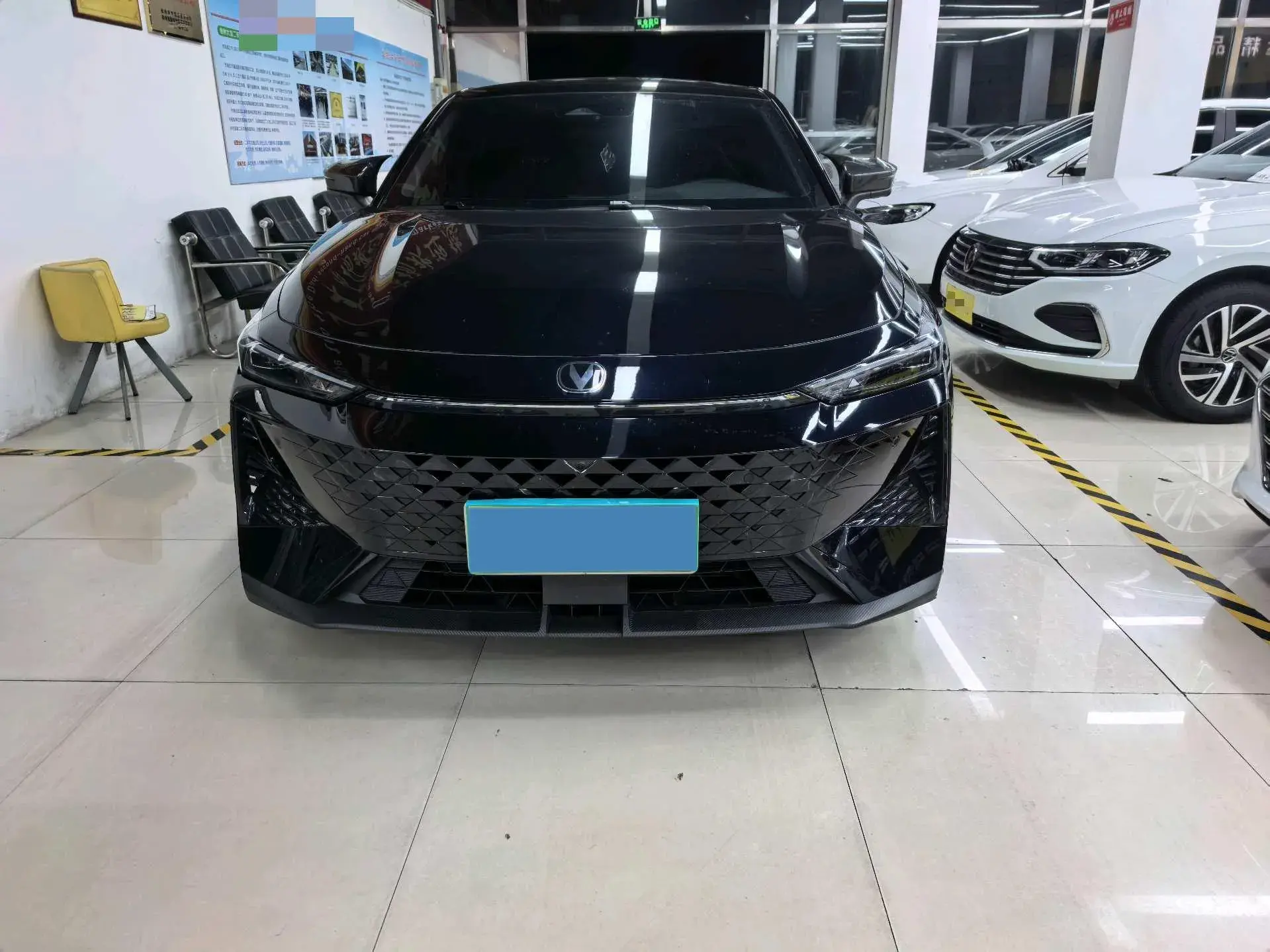 2024 CHANGAN UNI-V thumbnail 2