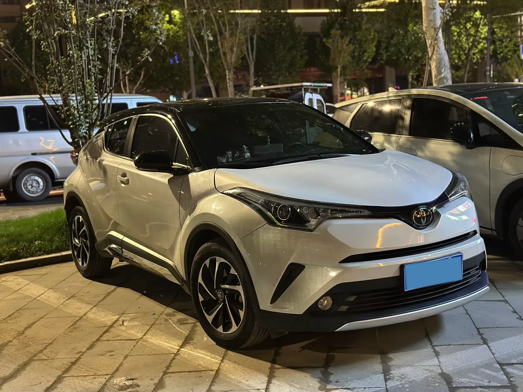 2018 TOYOTA IZOA thumbnail 3