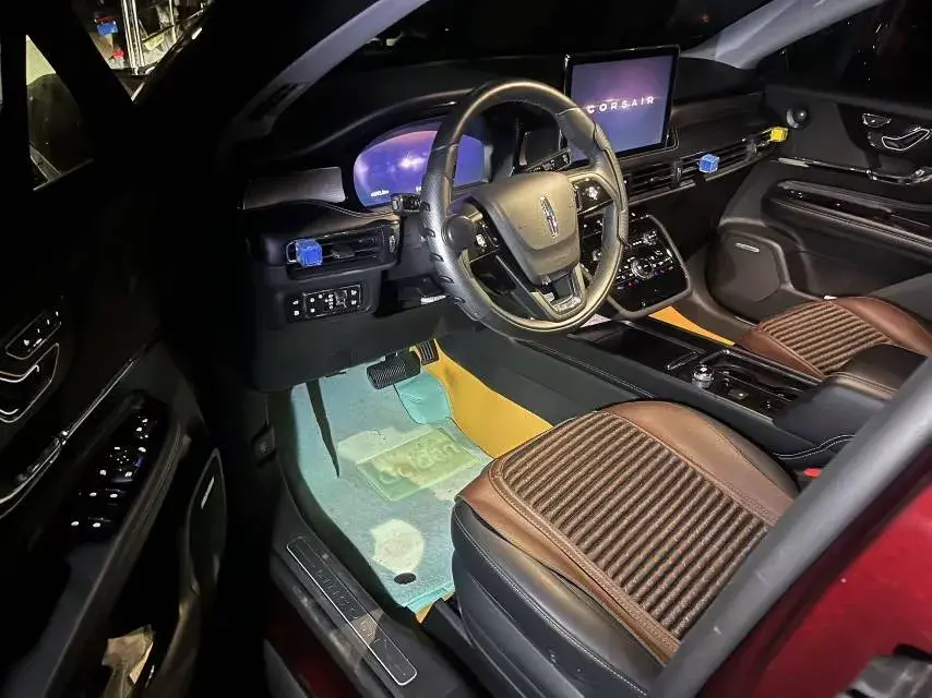 2021 LINCOLN CORSAIR thumbnail 4