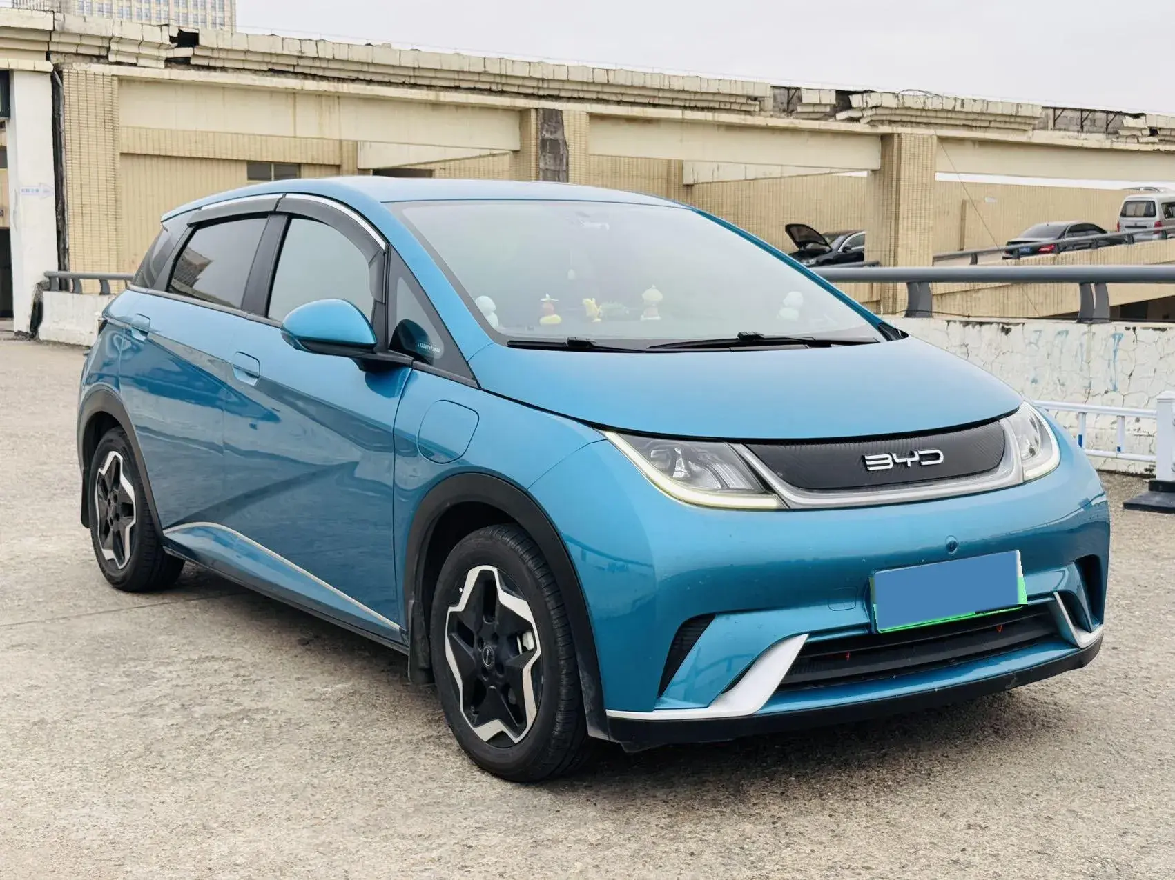 2021 BYD DOLPHIN thumbnail 3