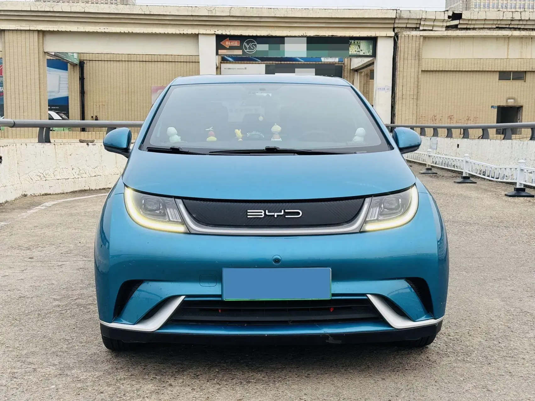 2021 BYD DOLPHIN thumbnail 2