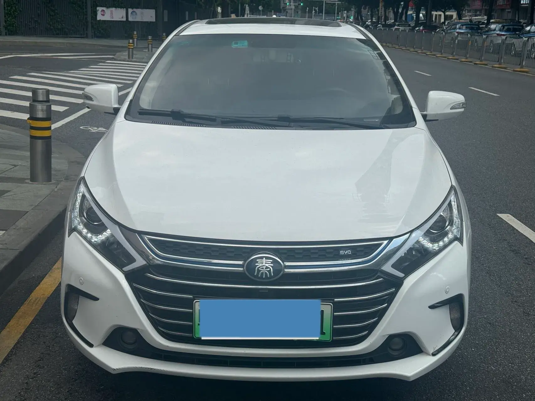 2017 BYD QIN thumbnail 2