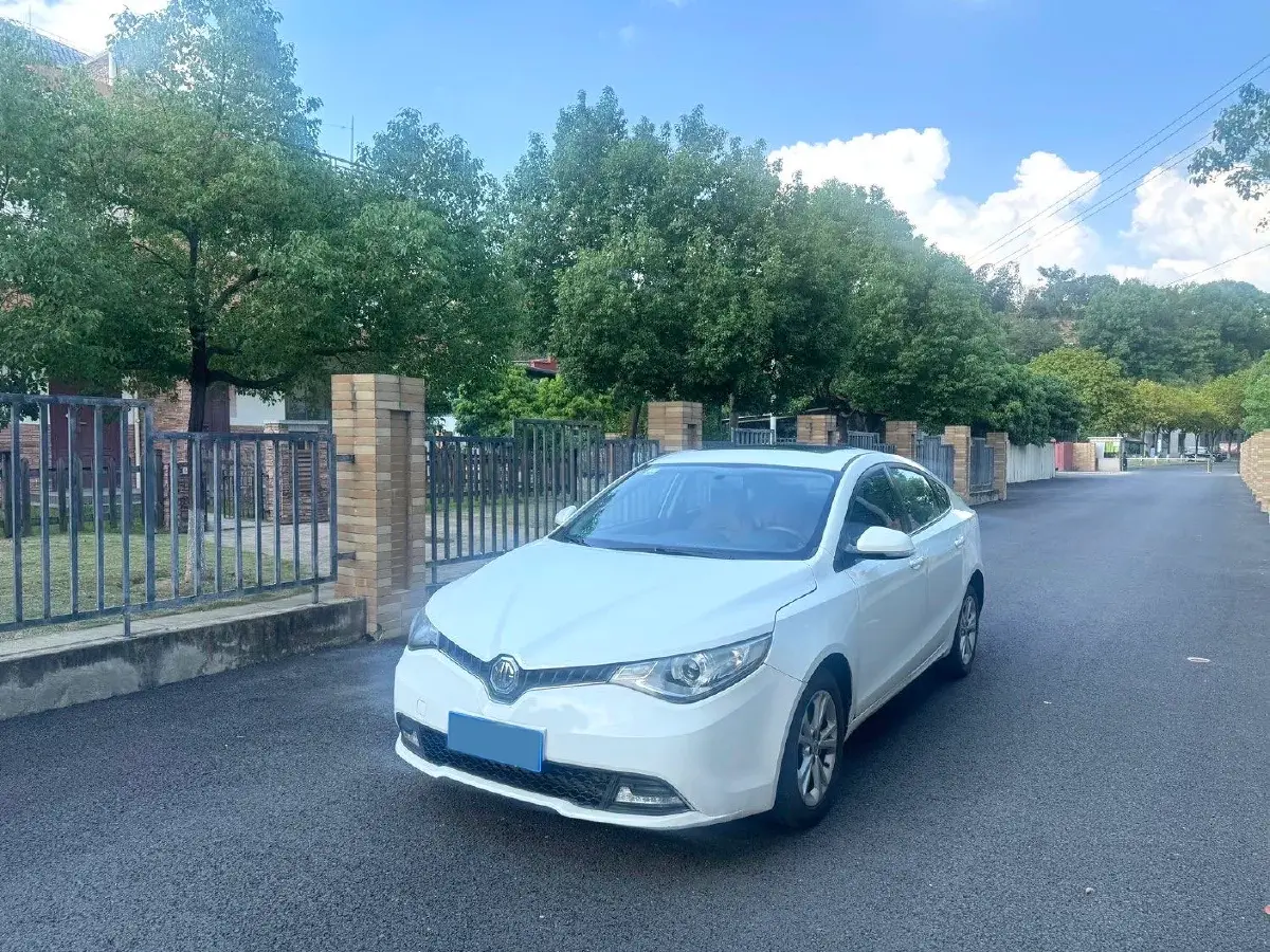 2016 MG GT 1.5T 129HP L4 6AT