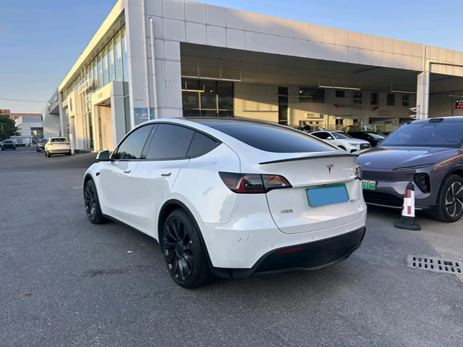 2023 TESLA MODEL thumbnail 4