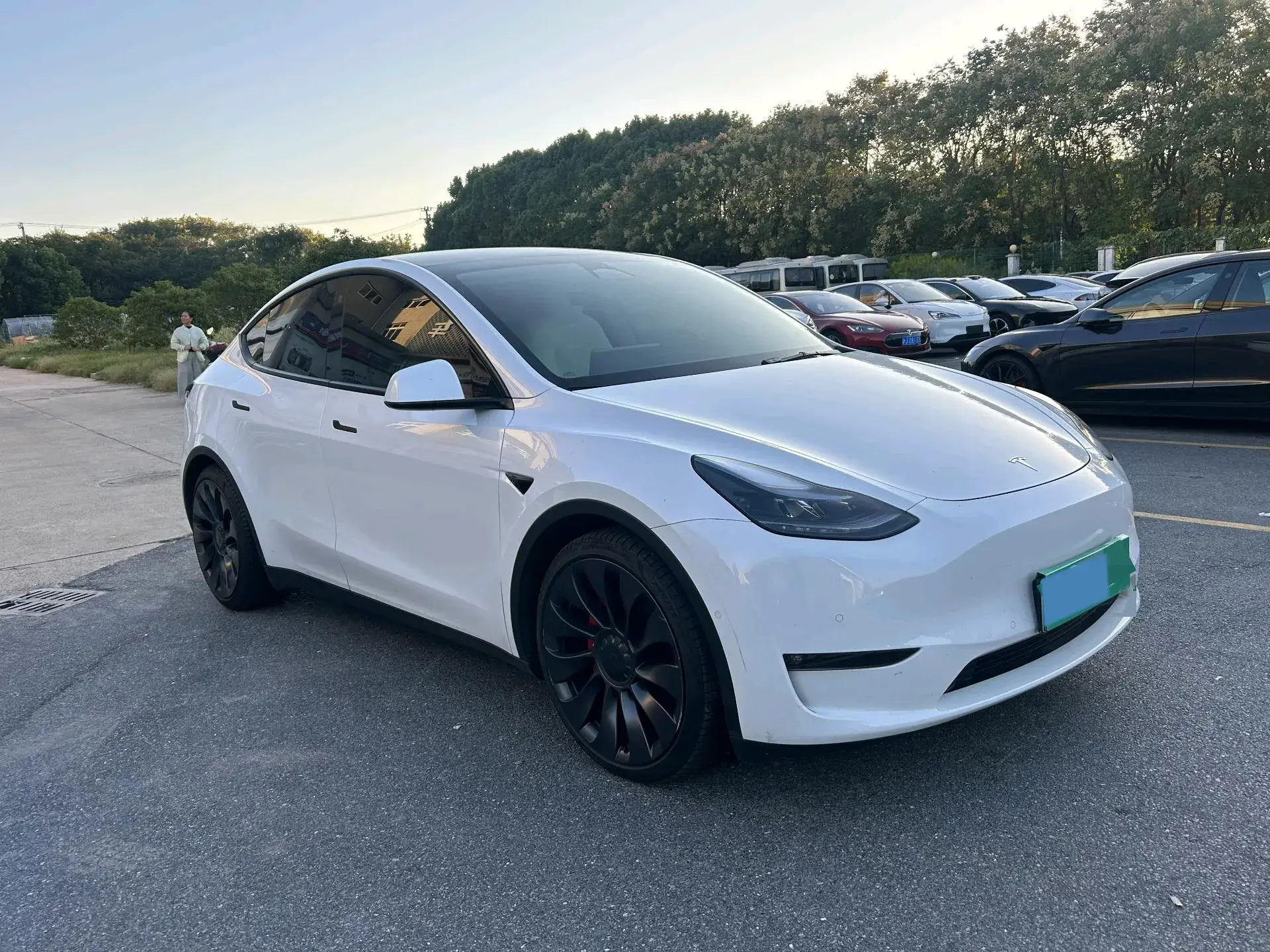 2023 TESLA MODEL thumbnail 3