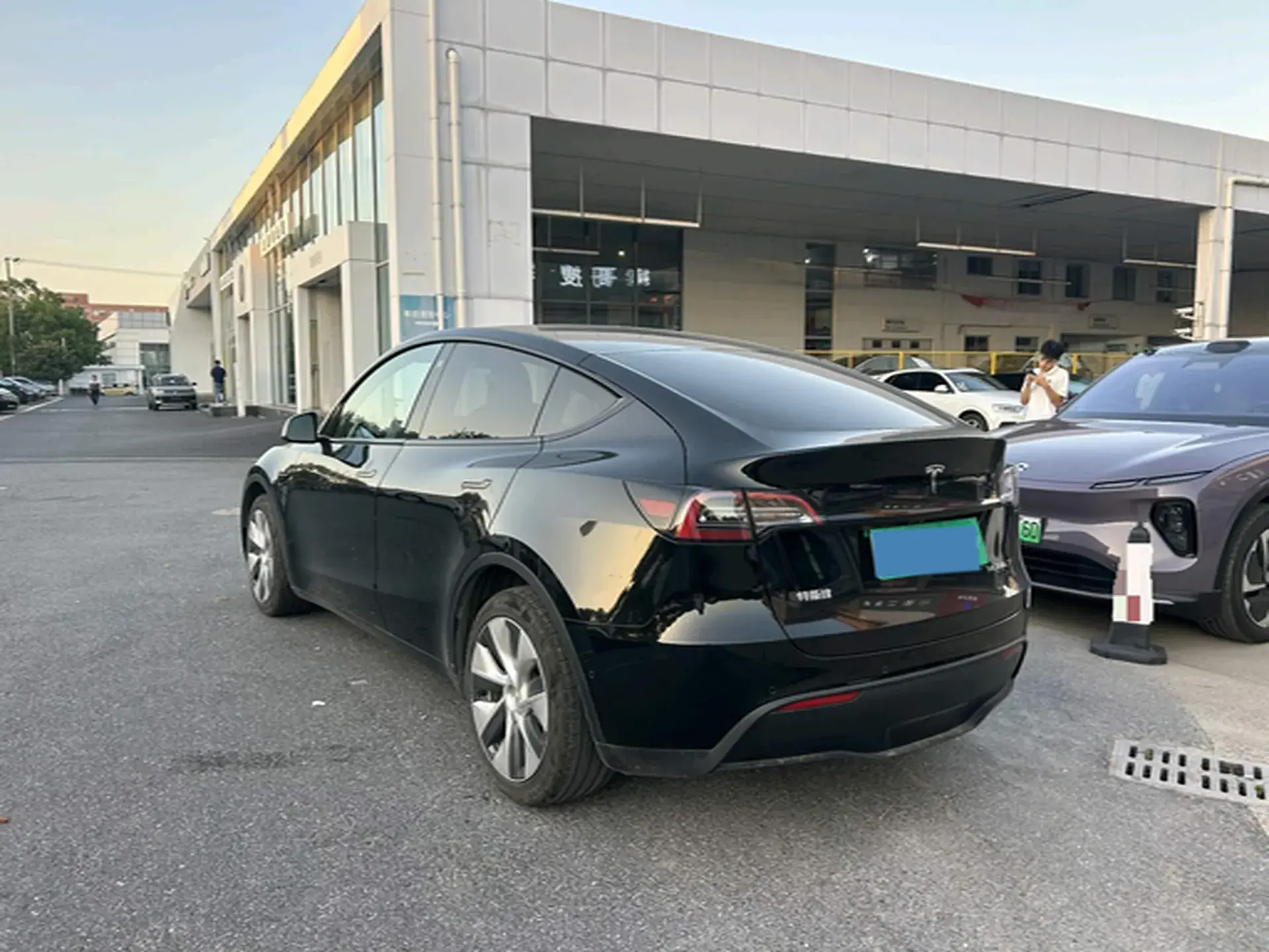 2021 TESLA MODEL thumbnail 4