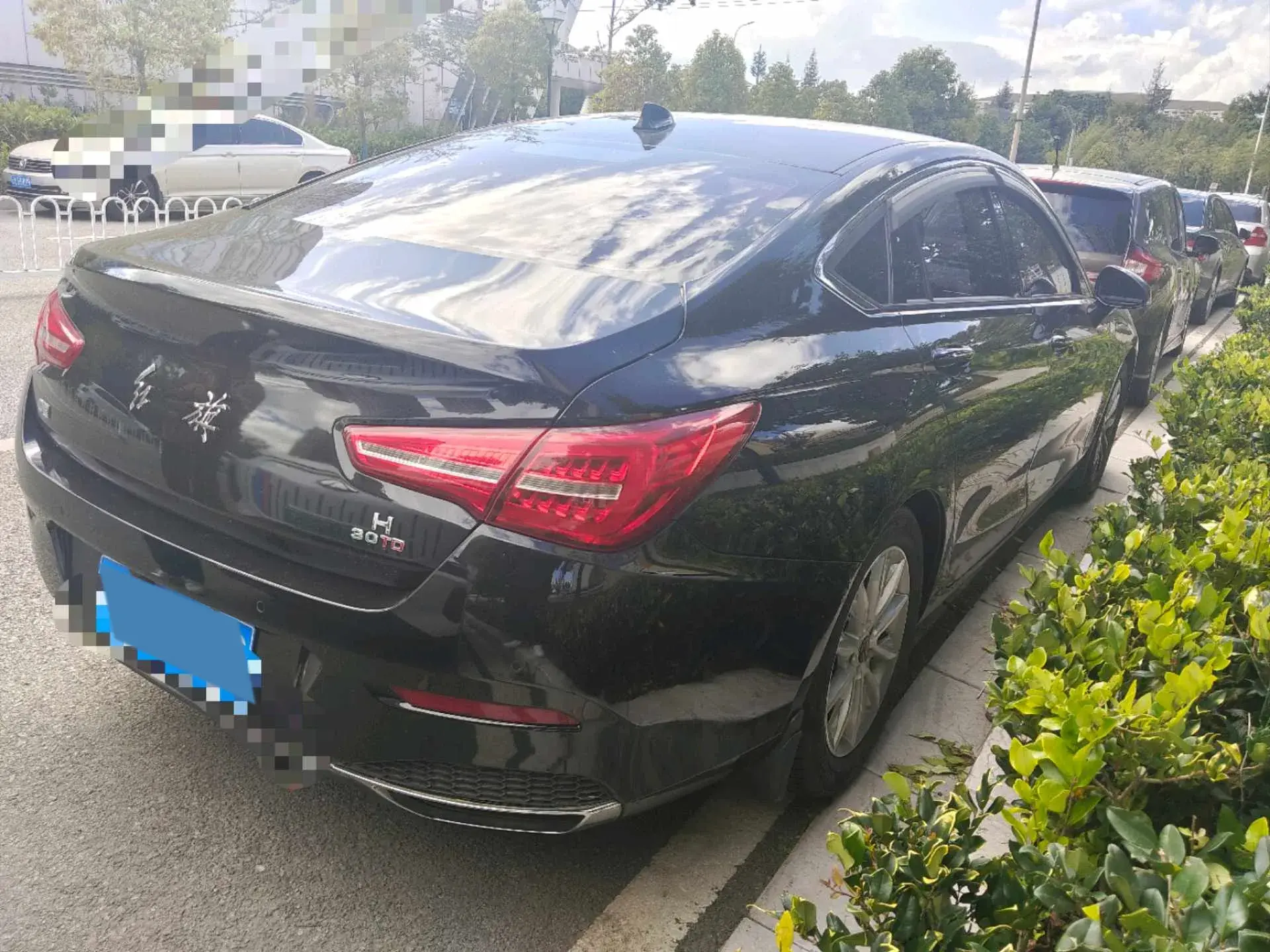 2019 HONGQI H5 thumbnail 3