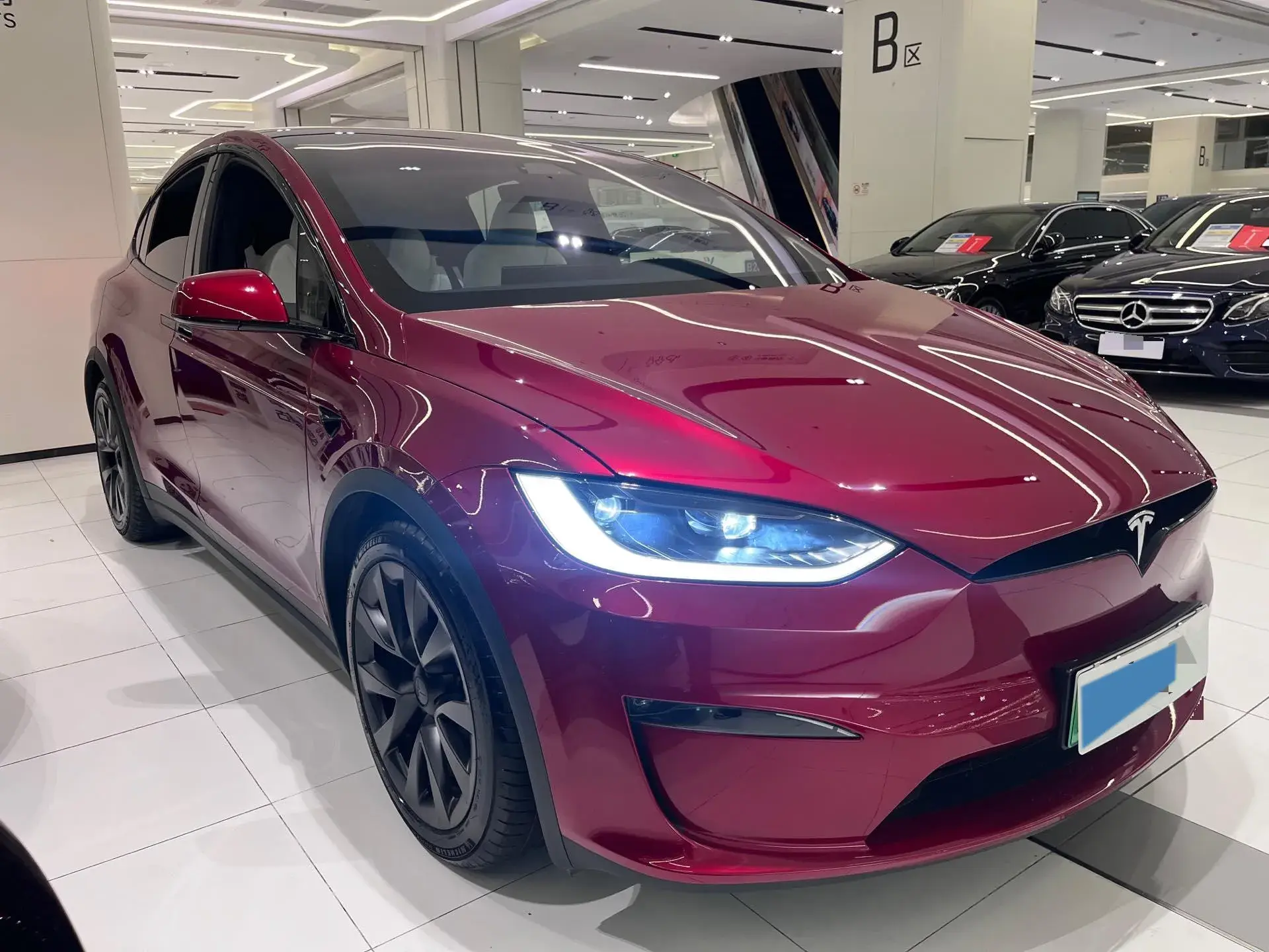 2023 TESLA MODEL thumbnail 2