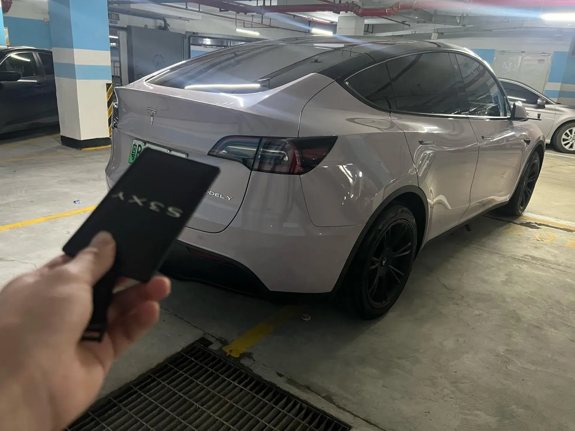 2022 TESLA MODEL thumbnail 2