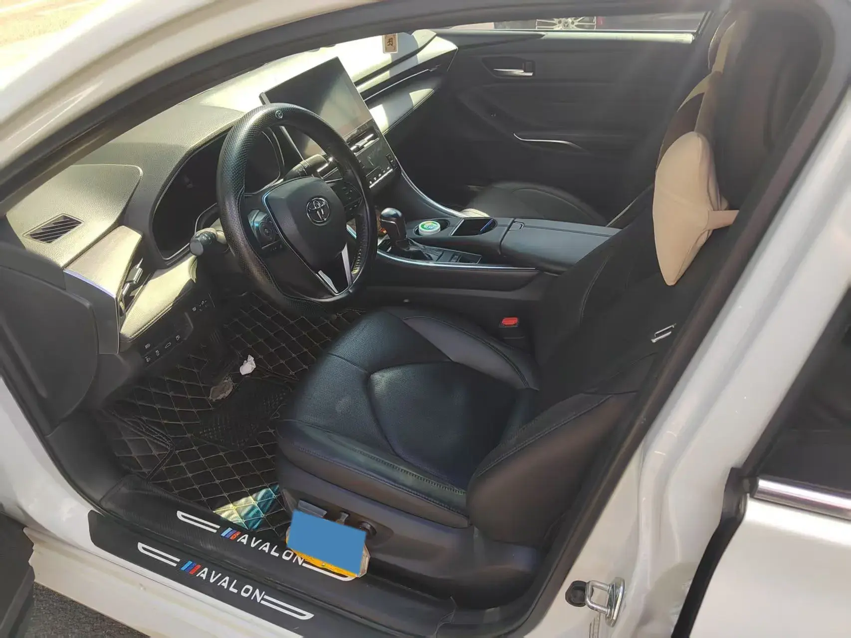 2022 TOYOTA AVALON thumbnail 4