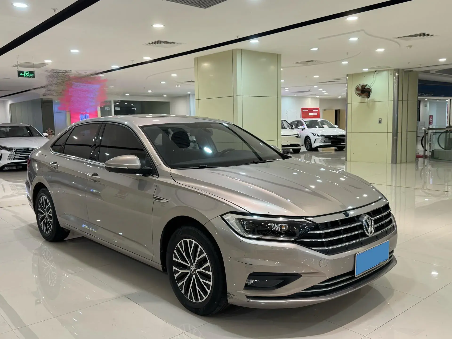 2021 VOLKSWAGEN SAGITAR thumbnail 3