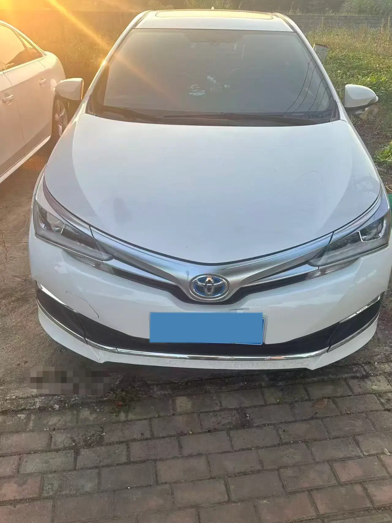 2017 TOYOTA COROLLA thumbnail 2