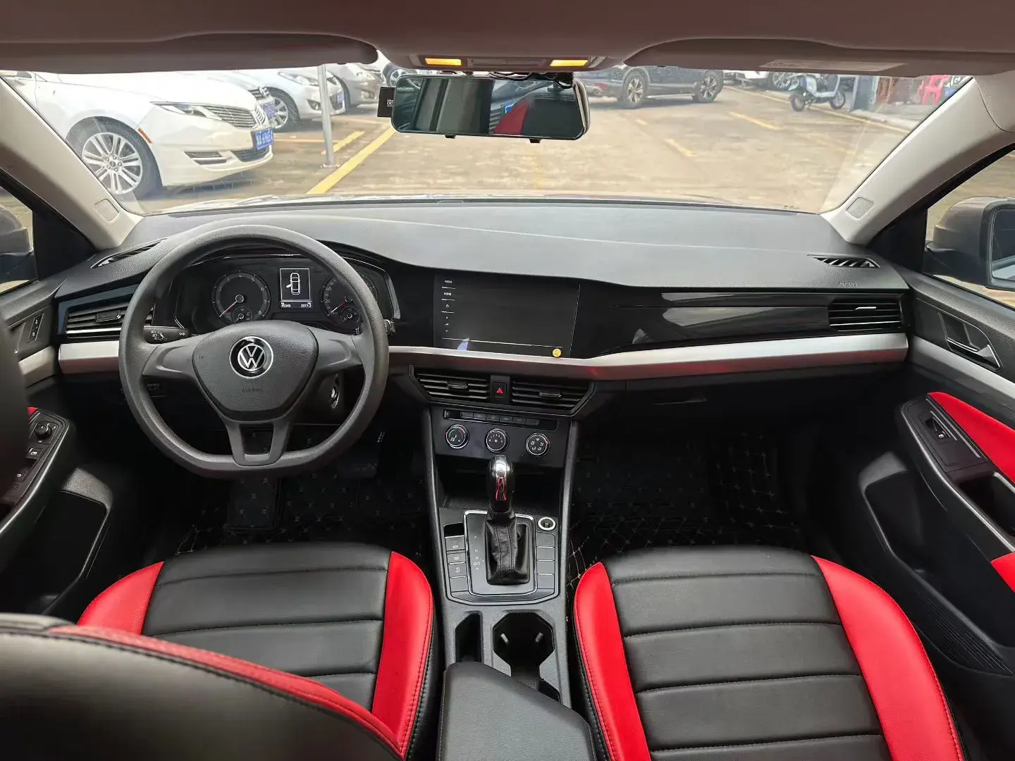 2021 VOLKSWAGEN BORA thumbnail 4