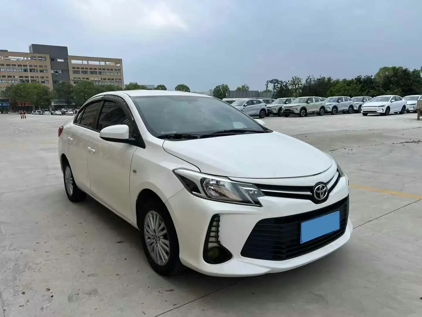 2021 TOYOTA VIOS thumbnail 3