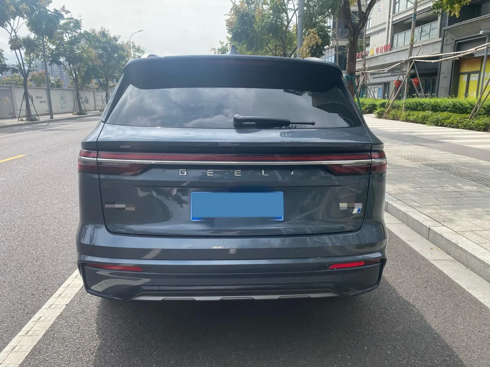 2022 GEELY MONJARO thumbnail 3