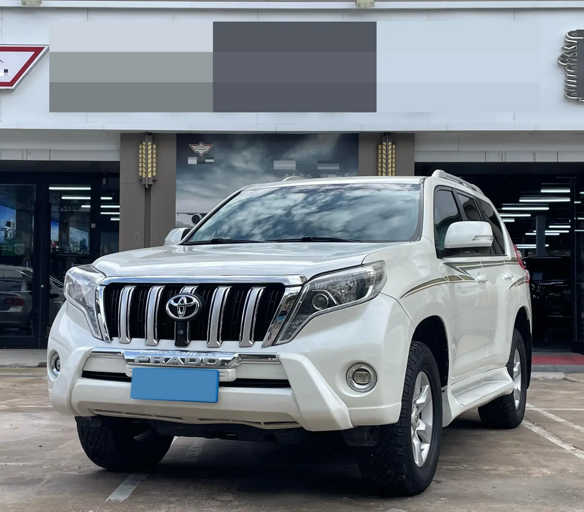 2017 TOYOTA COROLLA view 1