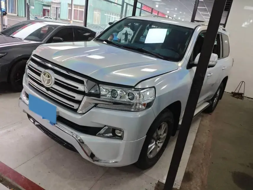 2019 CHEVROLET TRAX view 1