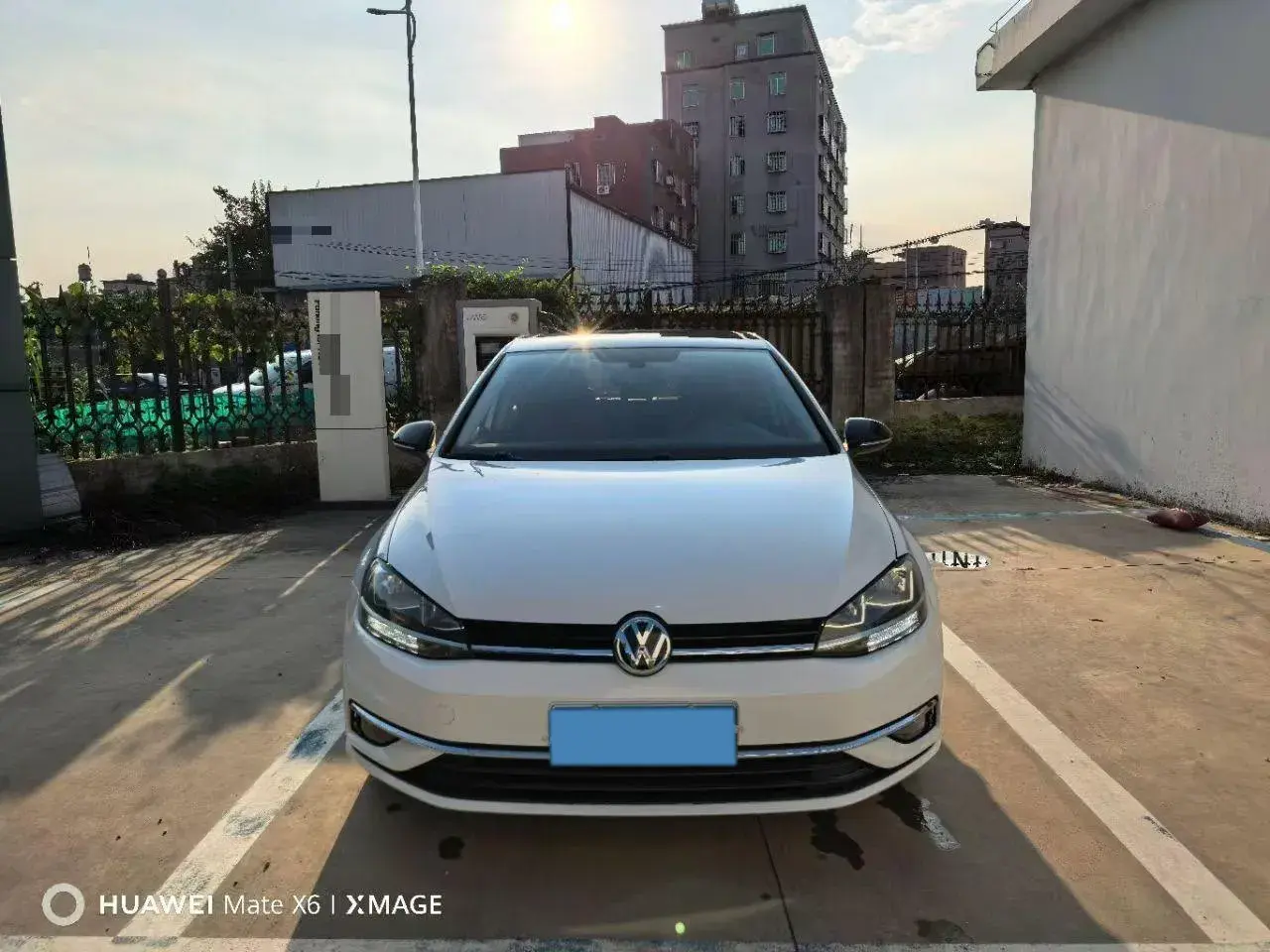 2019 VOLKSWAGEN GOLF thumbnail 2