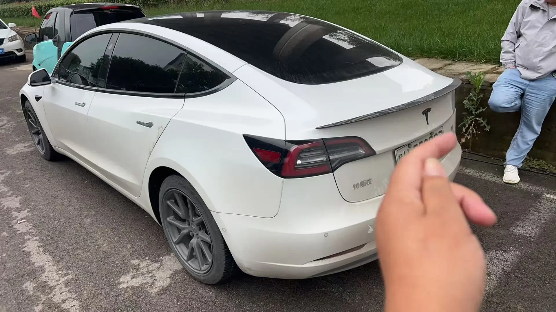 2020 TESLA MODEL thumbnail 2