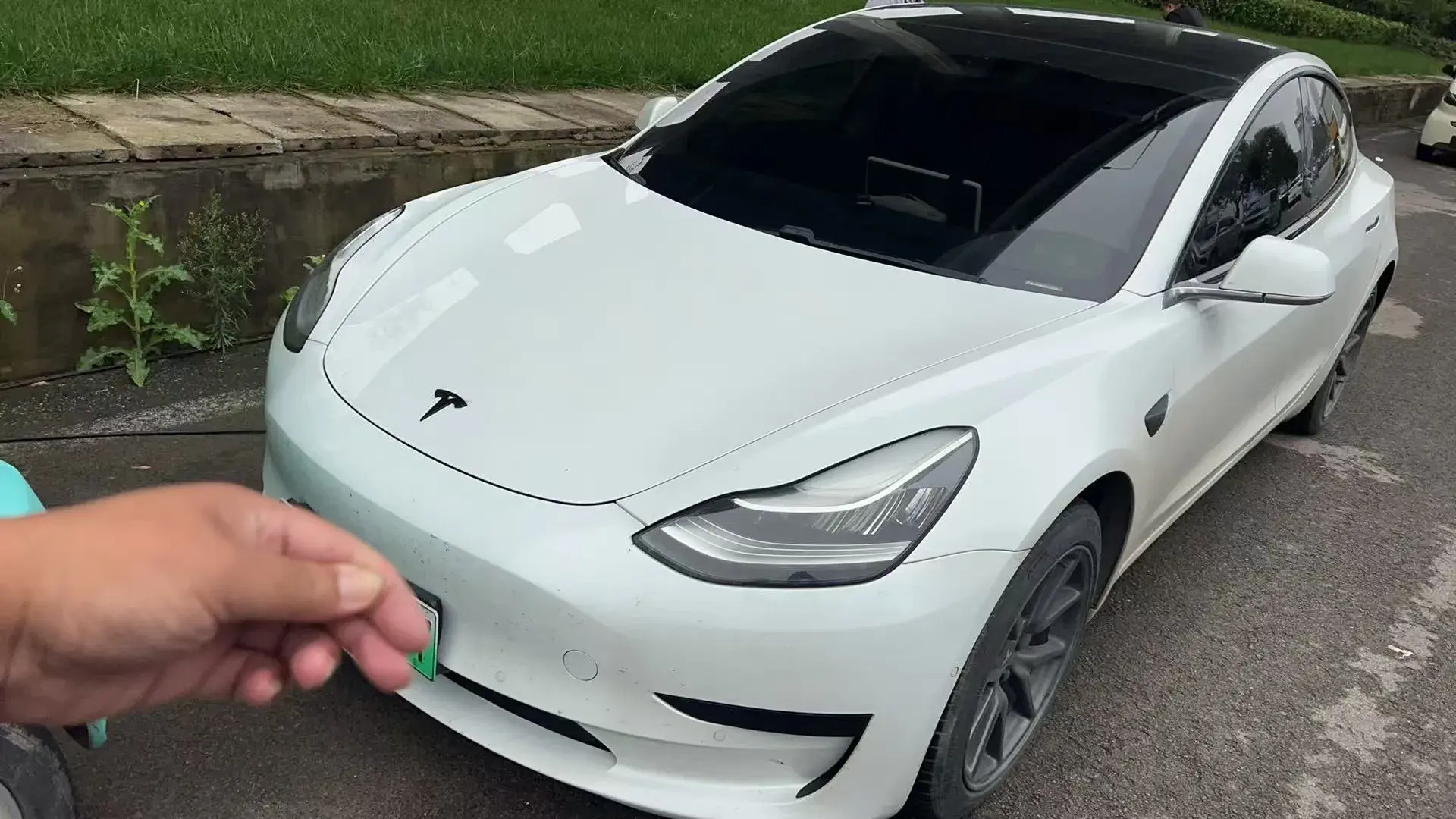 2020 TESLA MODEL view 1