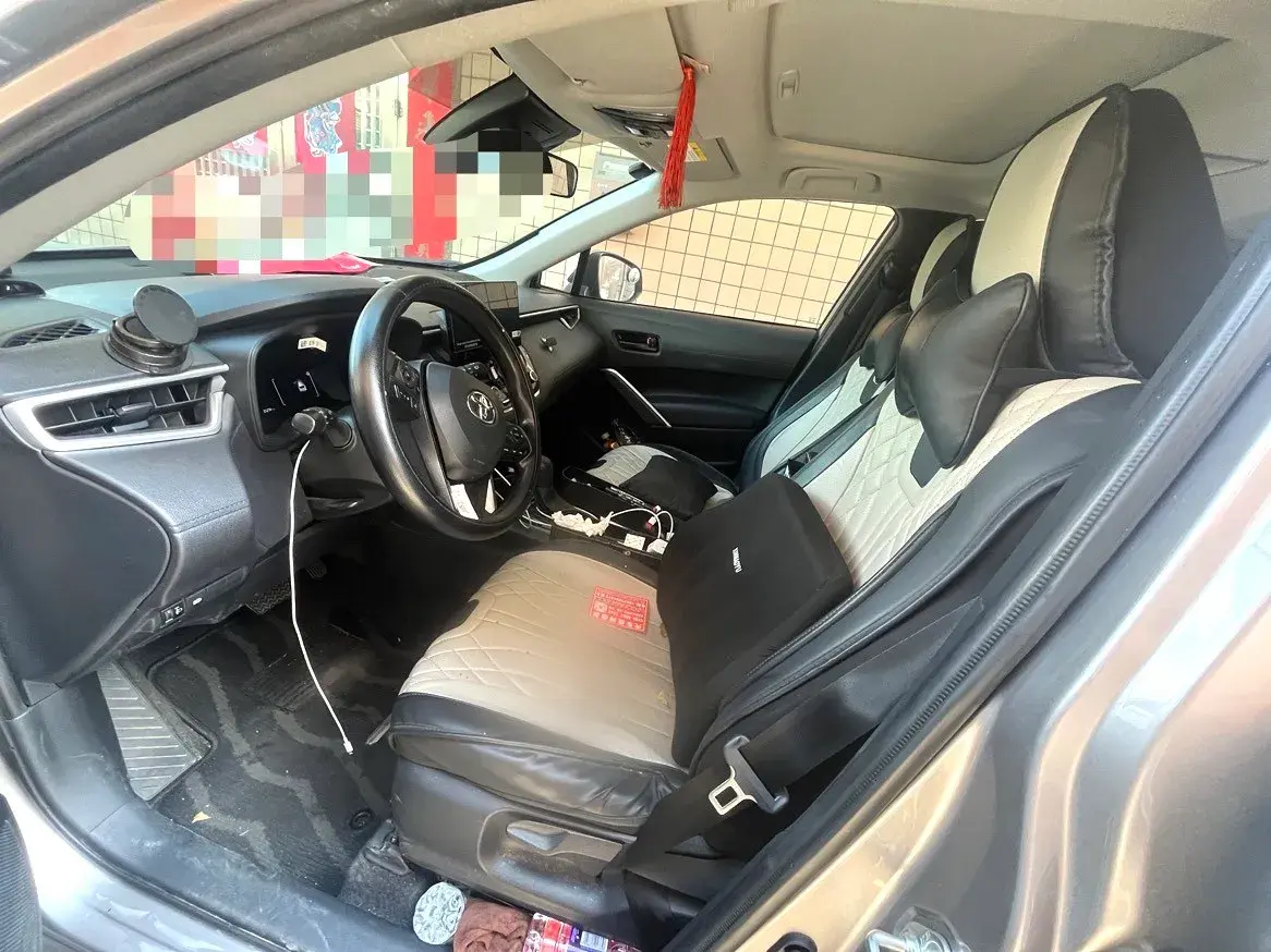 2023 TOYOTA COROLLA thumbnail 3