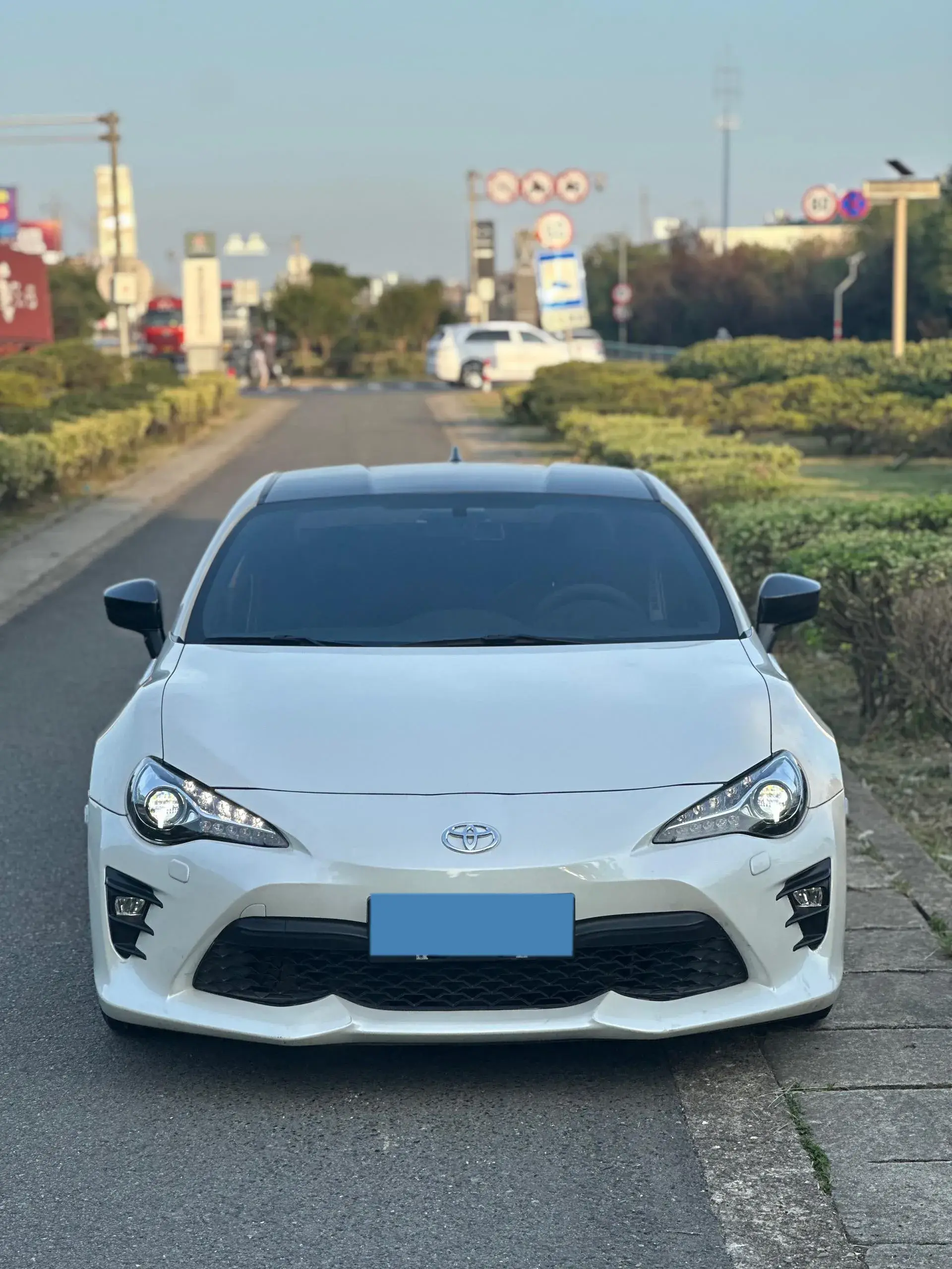 2019 TOYOTA 86 thumbnail 2