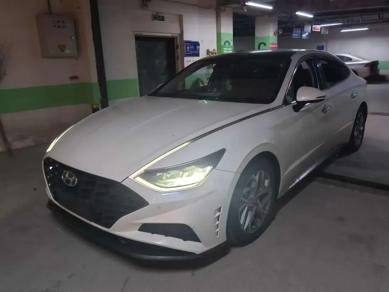 2020 HYUNDAI SONATA view 1