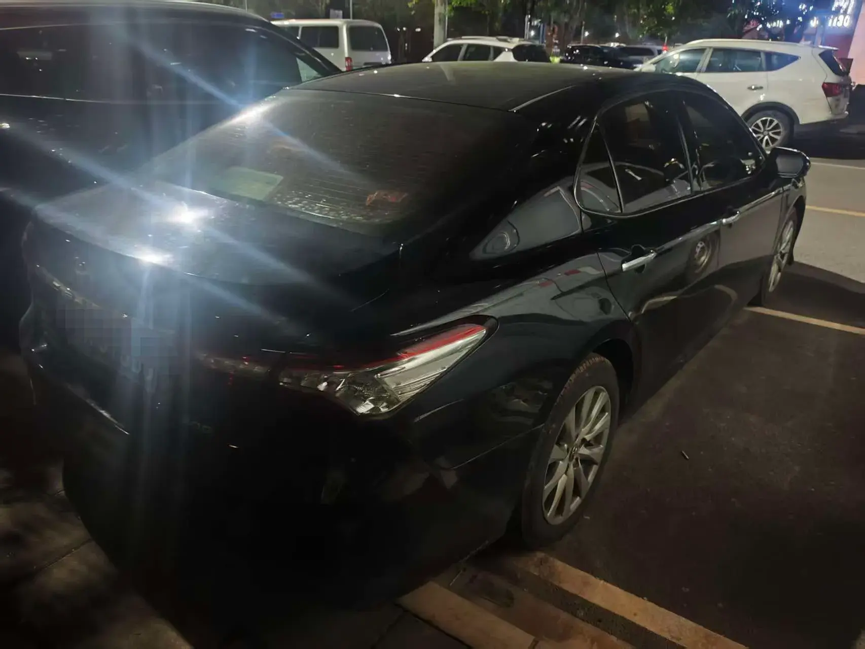 2018 TOYOTA CAMRY thumbnail 3