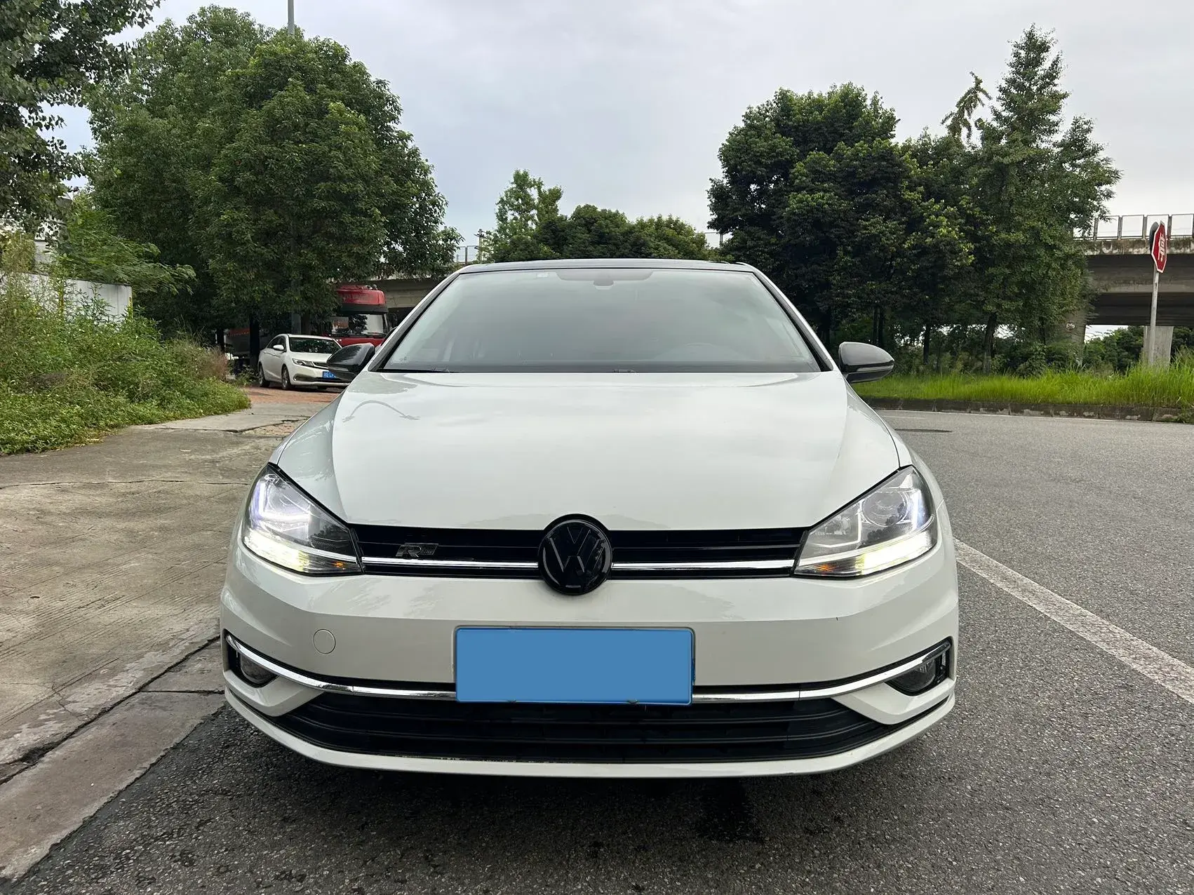 2020 VOLKSWAGEN GOLF thumbnail 2