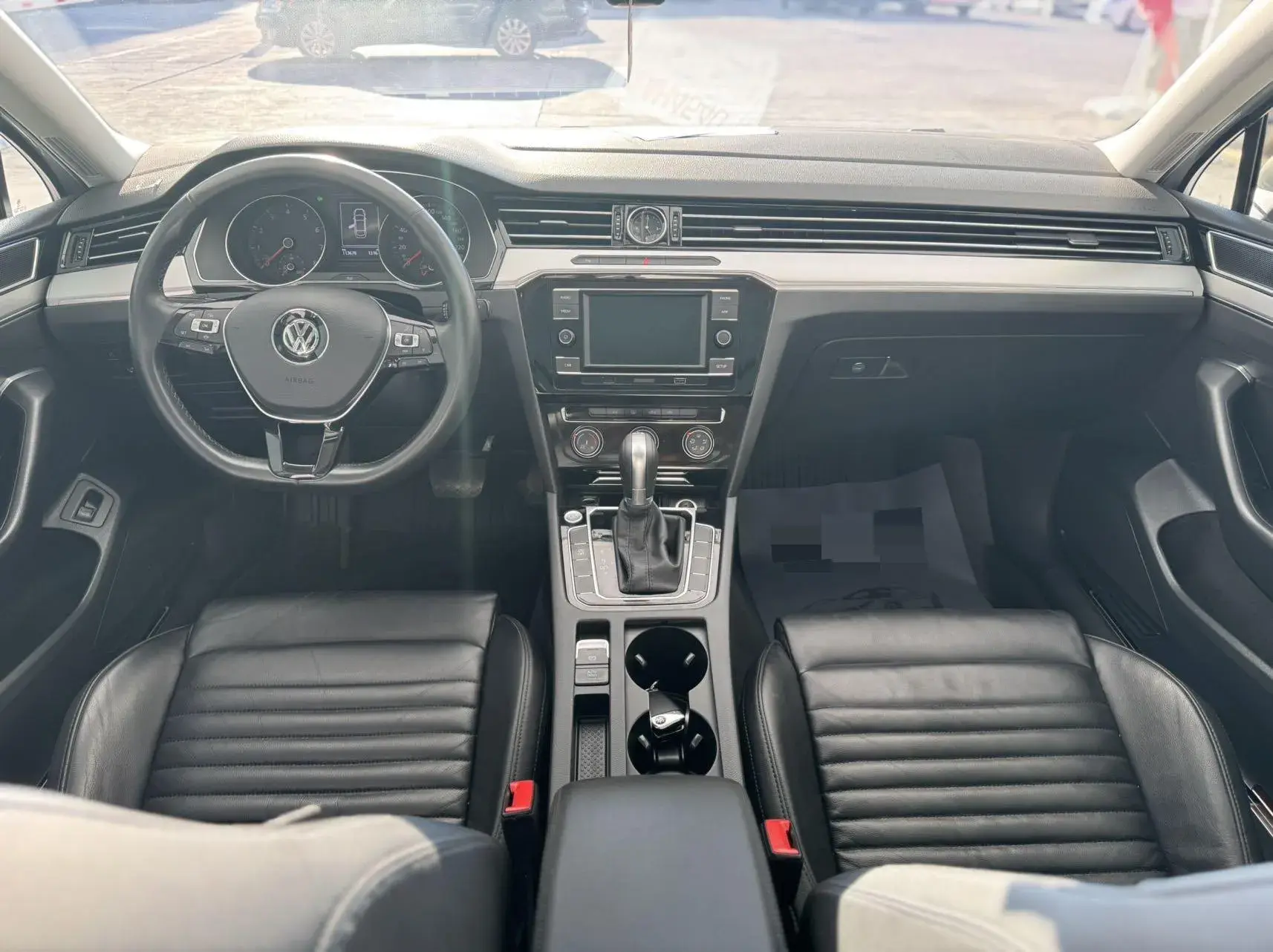 2019 VOLKSWAGEN MAGOTAN thumbnail 2