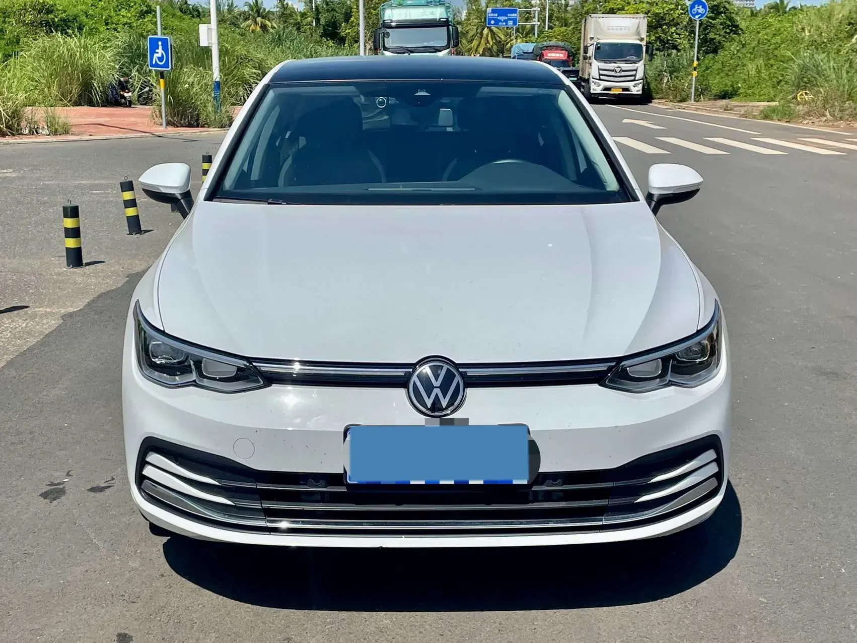 2021 VOLKSWAGEN GOLF thumbnail 3