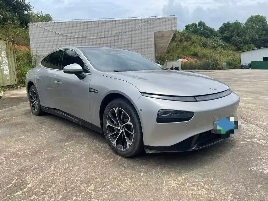 2020 XPENG P7 thumbnail 2