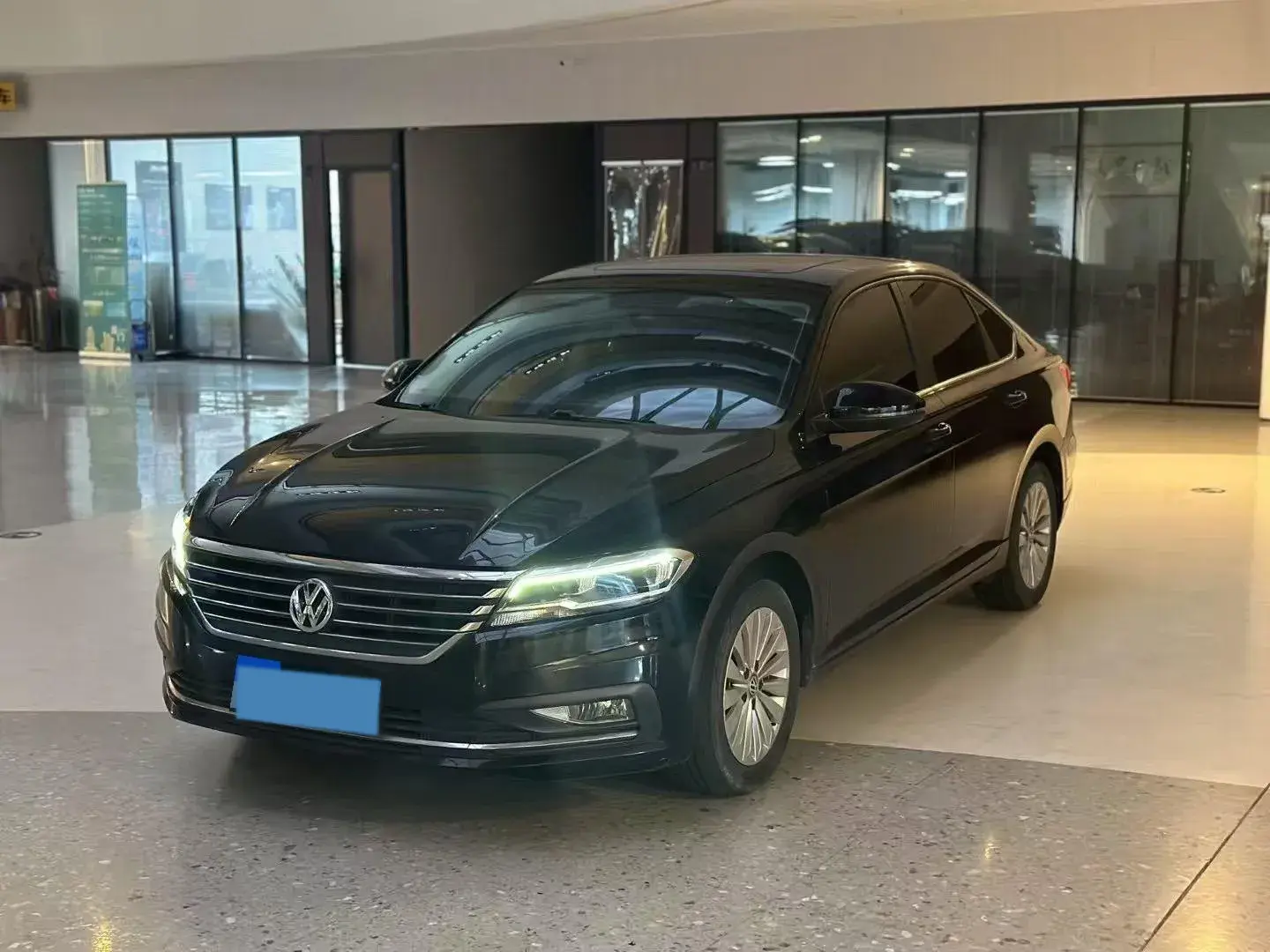2019 VOLKSWAGEN LAVIDA view 1