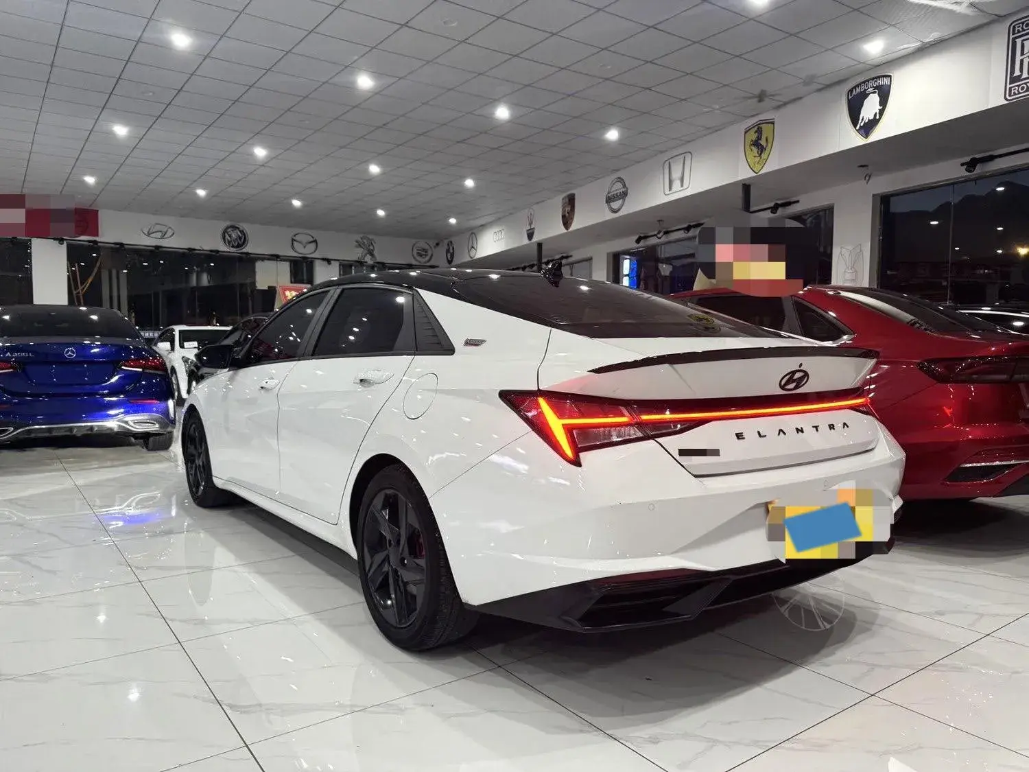 2022 HYUNDAI ELANTRA thumbnail 4