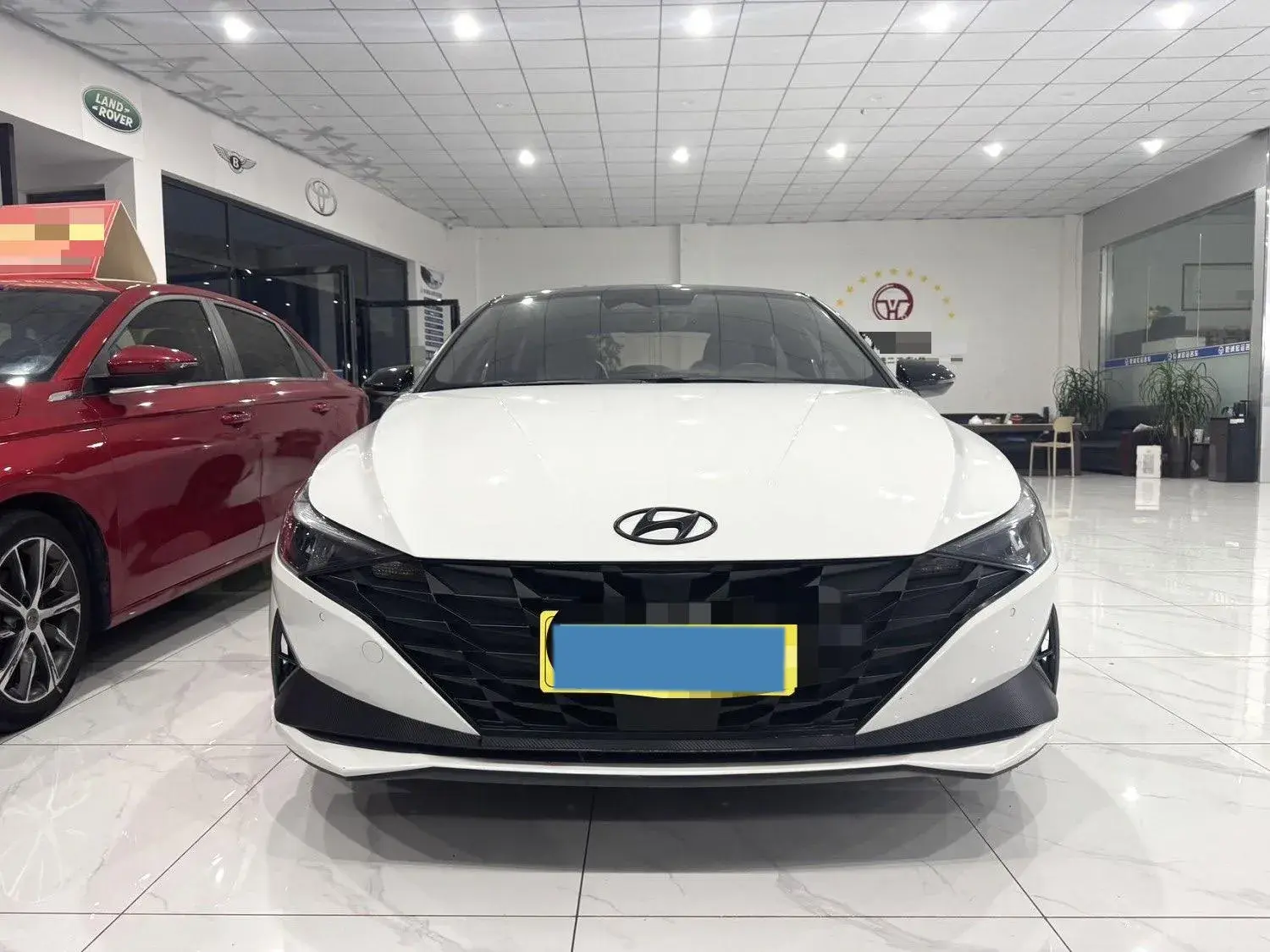 2022 HYUNDAI ELANTRA thumbnail 2