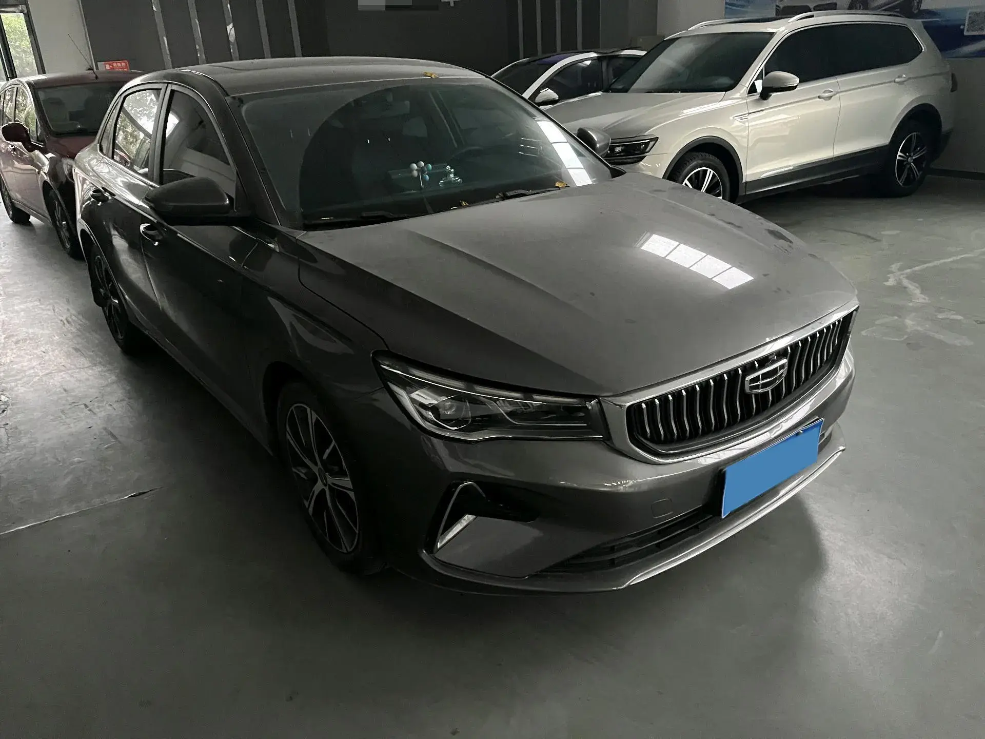 2022 GEELY EMGRAND thumbnail 2