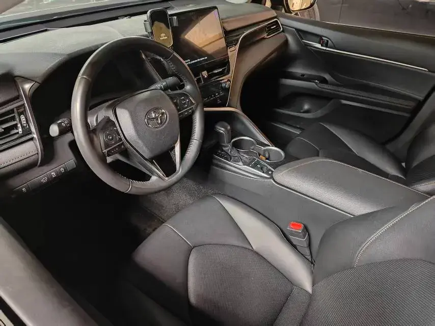 2023 TOYOTA CAMRY thumbnail 4