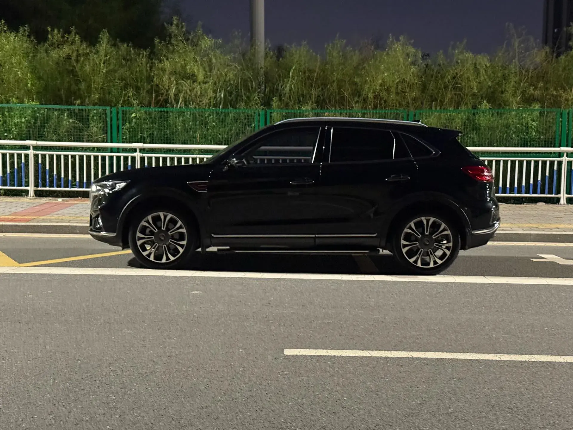 2019 HONGQI HS5 thumbnail 3