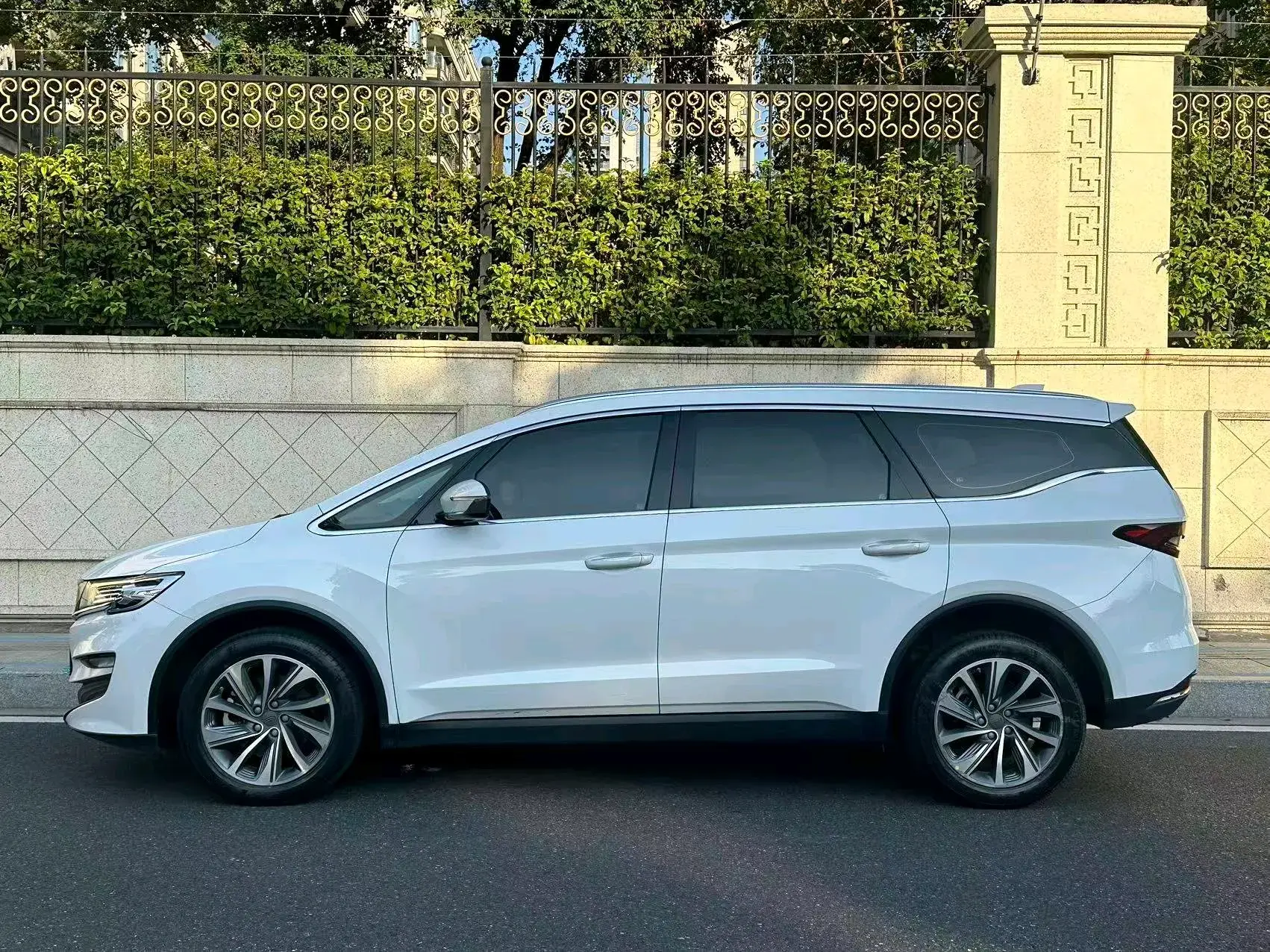 2019 GEELY JIAJI thumbnail 3