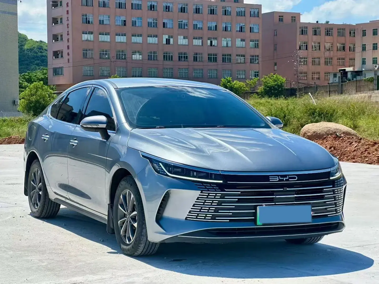 2023 BYD DESTROYER thumbnail 3