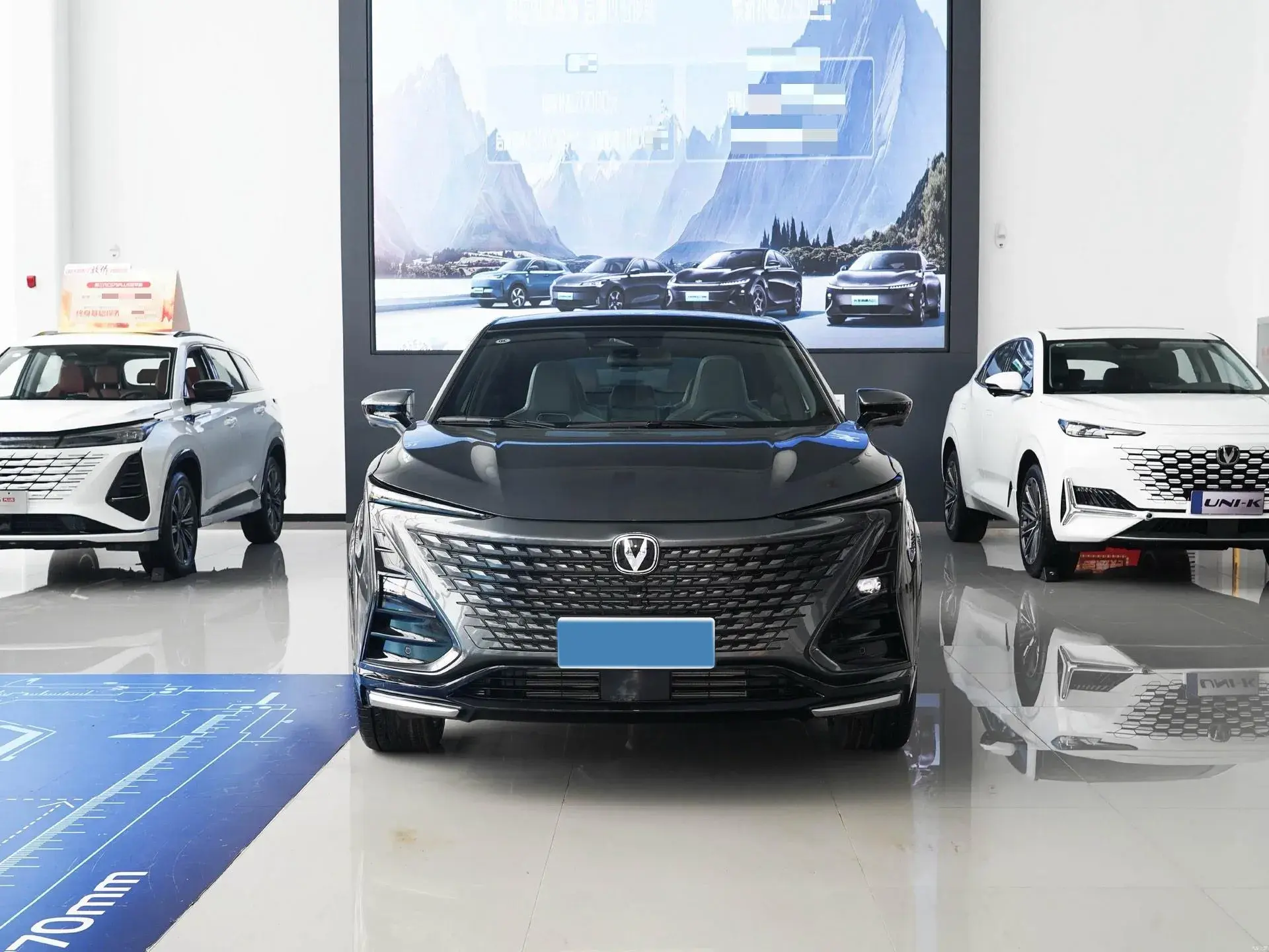 2023 CHANGAN UNI-T thumbnail 2