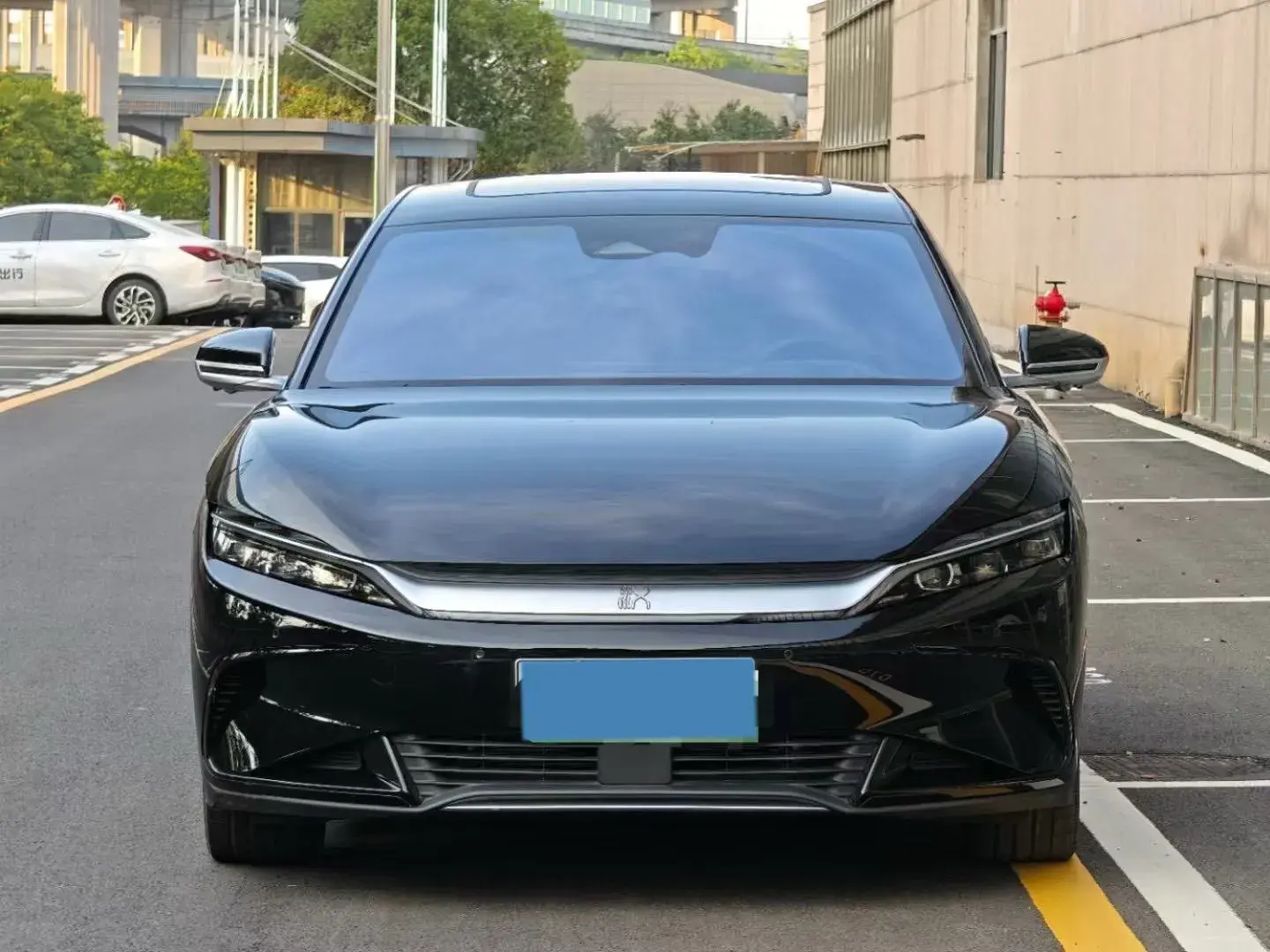 2023 BYD HAN thumbnail 2