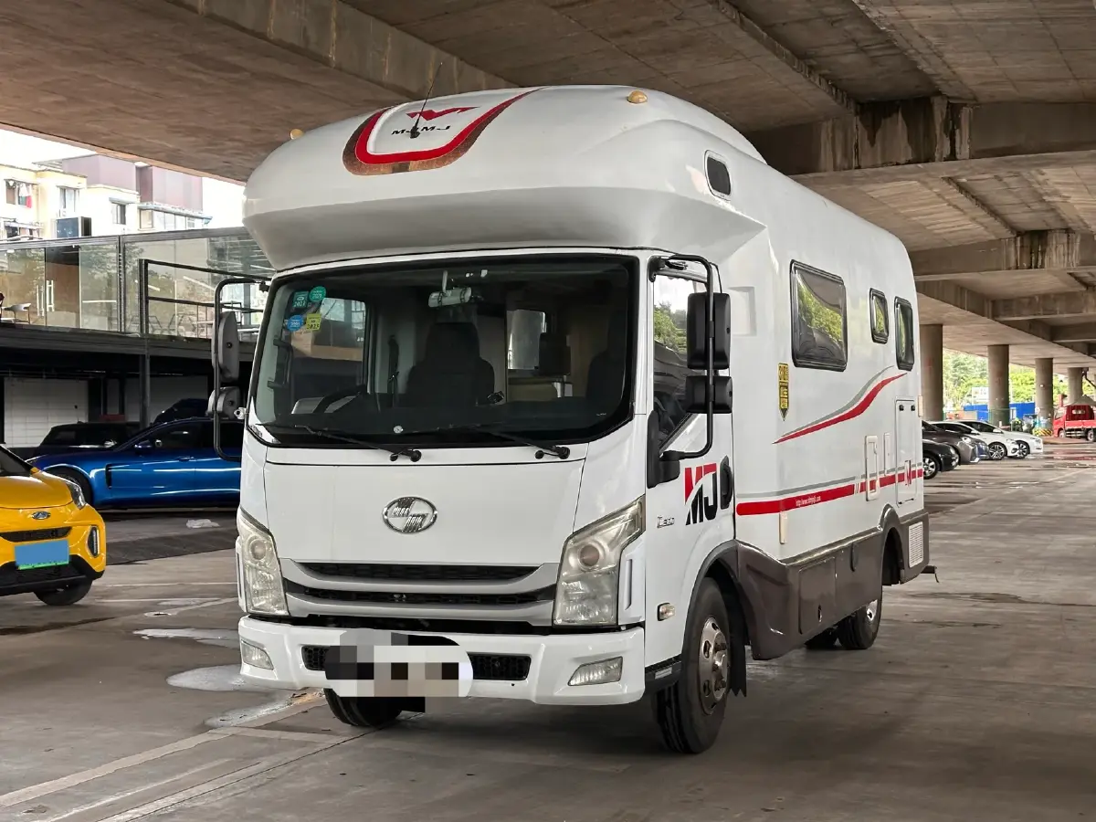 2002 SsangYong Chairman 2.8L 197HP L6 5AT