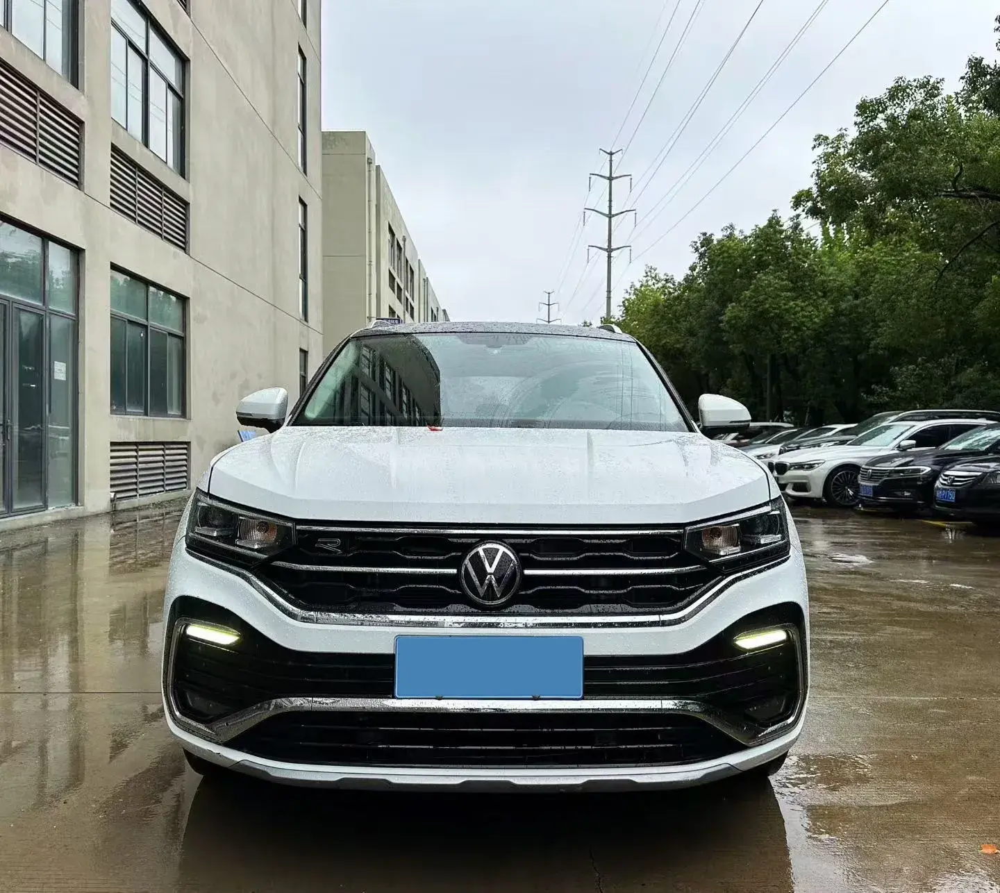 2020 VOLKSWAGEN TAYRON thumbnail 2