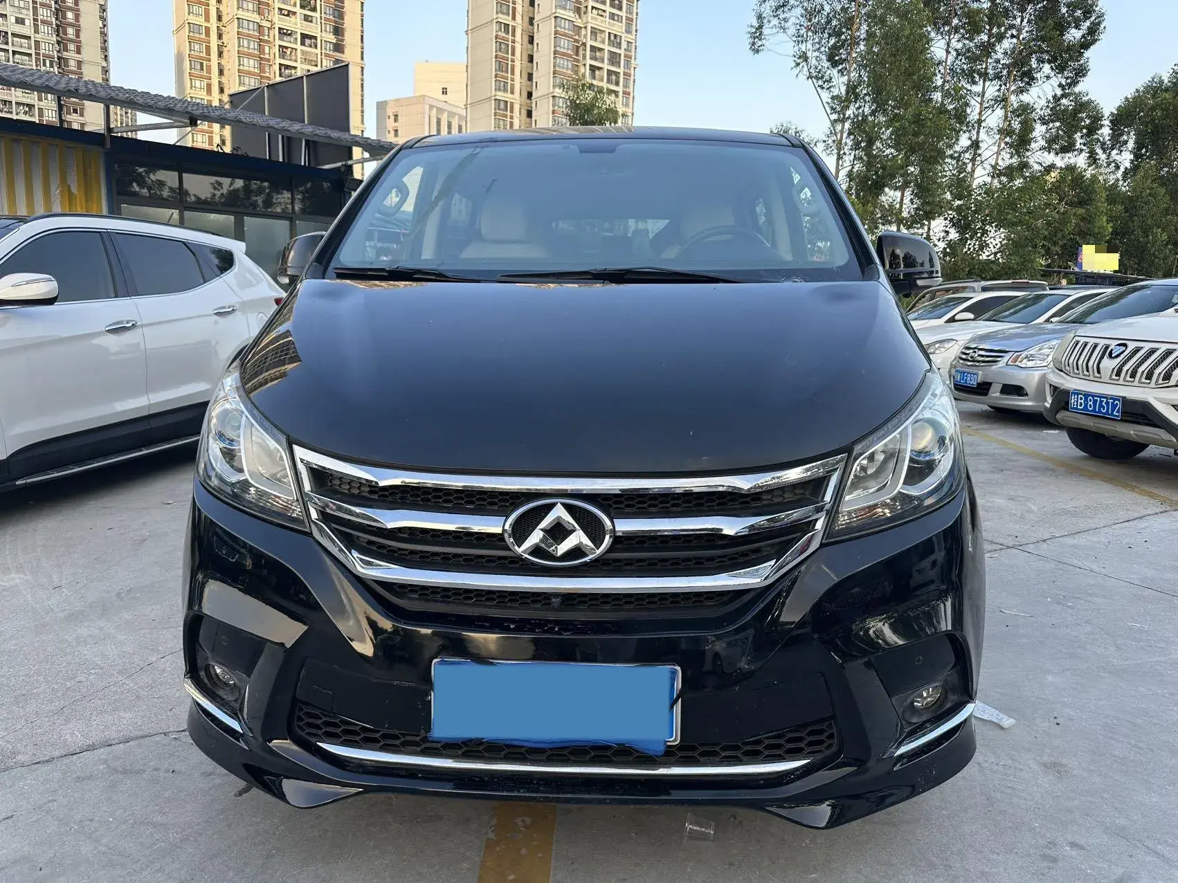 2016 MAXUS G10 thumbnail 2